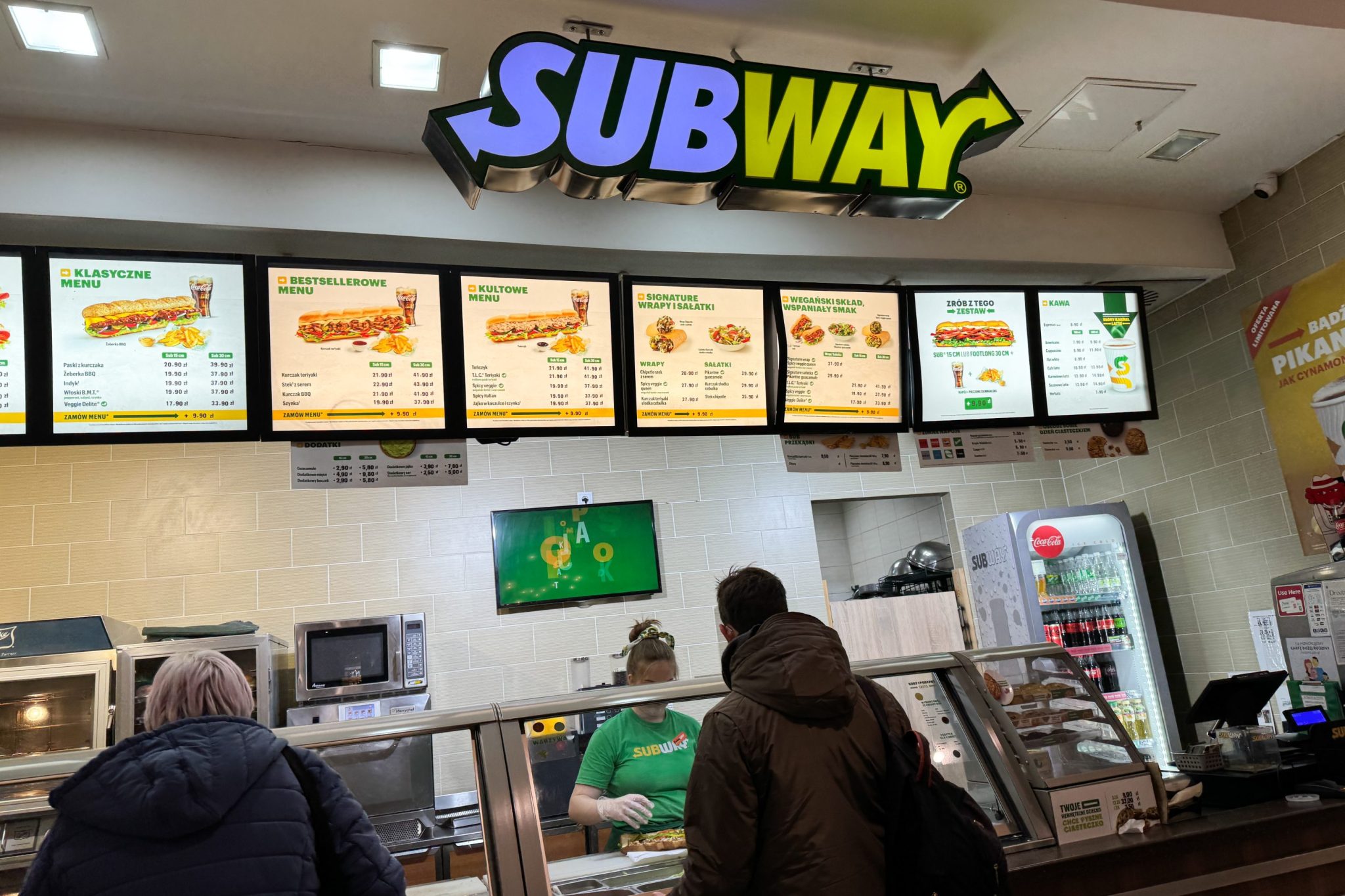 Subway Chief Executive Officer John Chidsey will retire at the end of 2024 after five years in the role at the closely held sandwich chain.