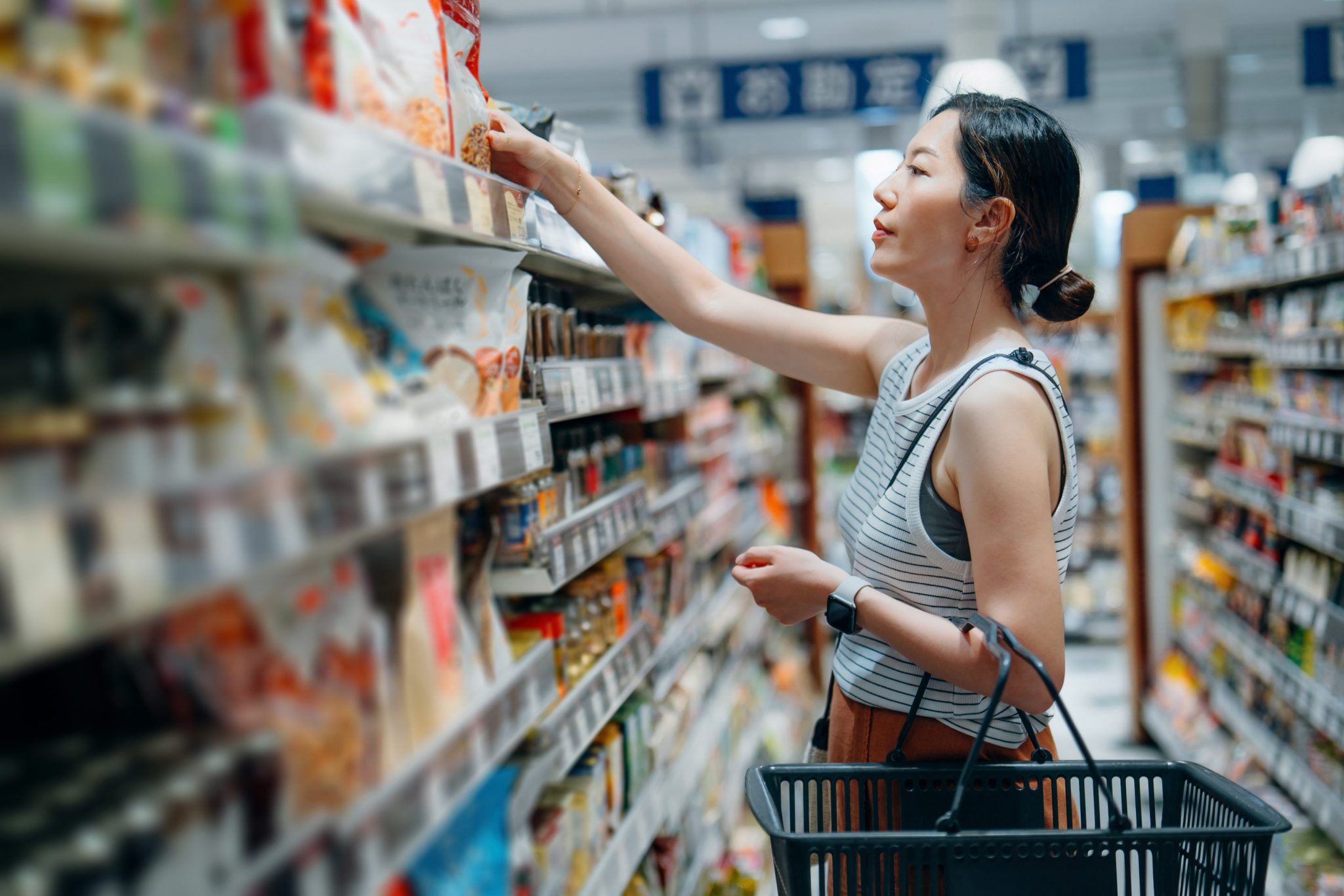 A proliferation of confusing and sometimes misleading food labels are misleading shoppers.